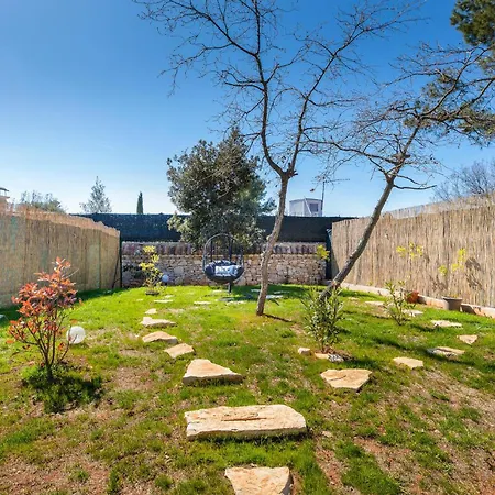 بيت للعطل Awesome In *