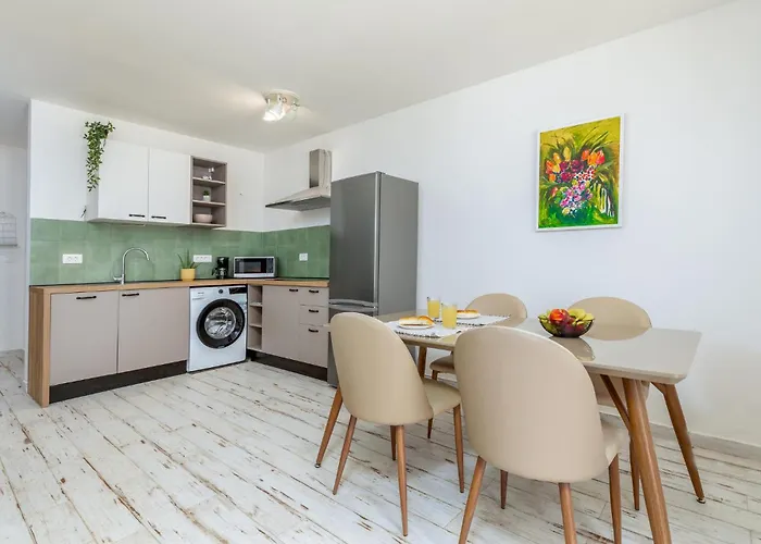 Vakantiehuis Awesome In *