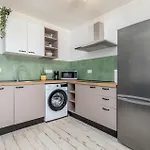 Amazing In Peroj