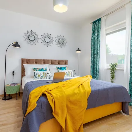 Awesome In * פרוי